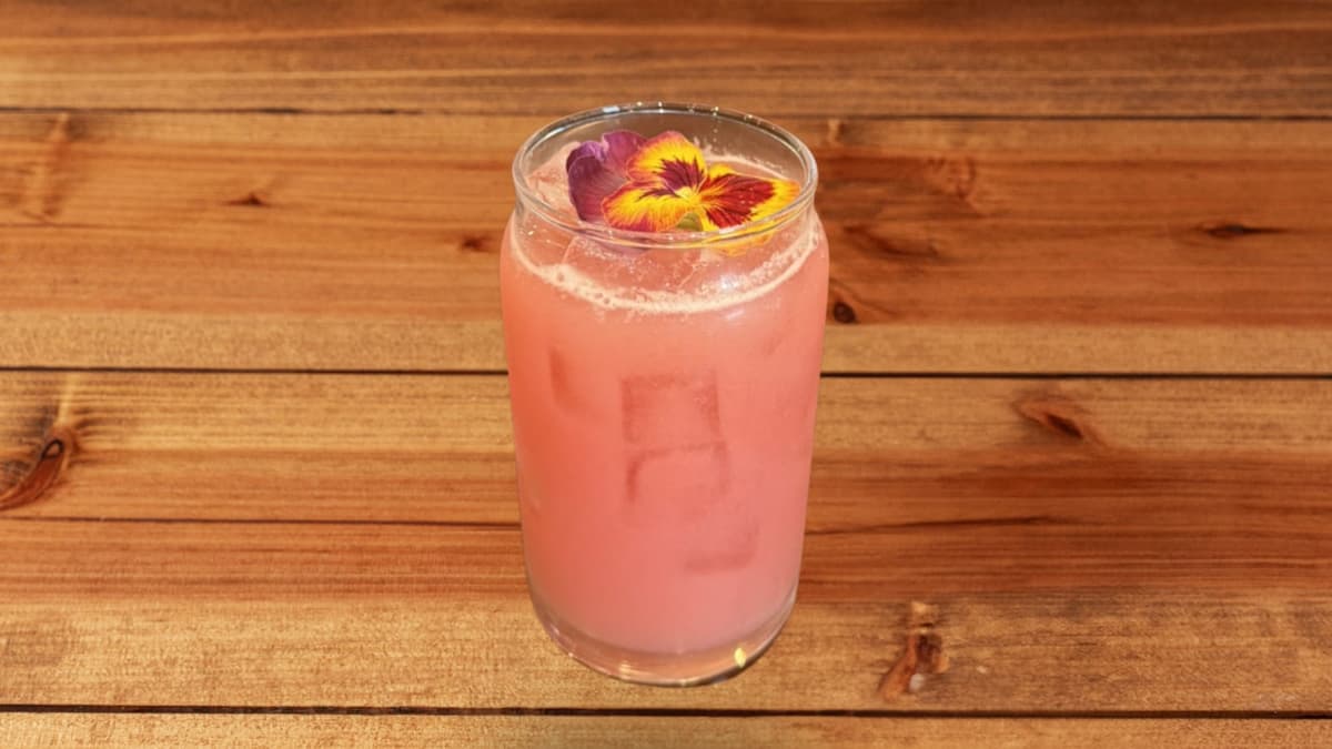 Pineapple Guava Tea menu item